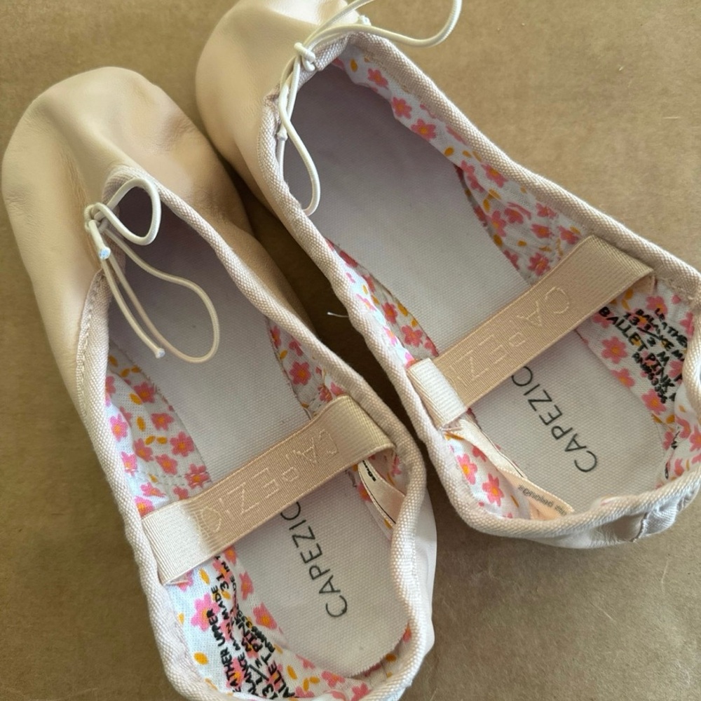 New Ballet shoes - pink - size 13.5